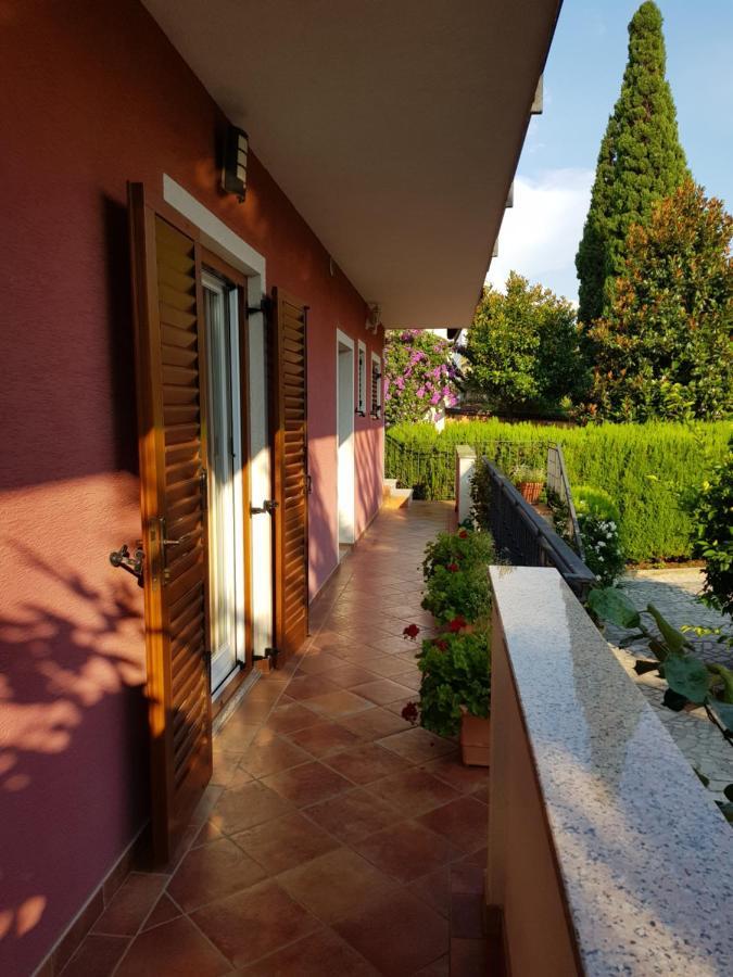 Апартаменты Casa Nada Ровинь Экстерьер фото